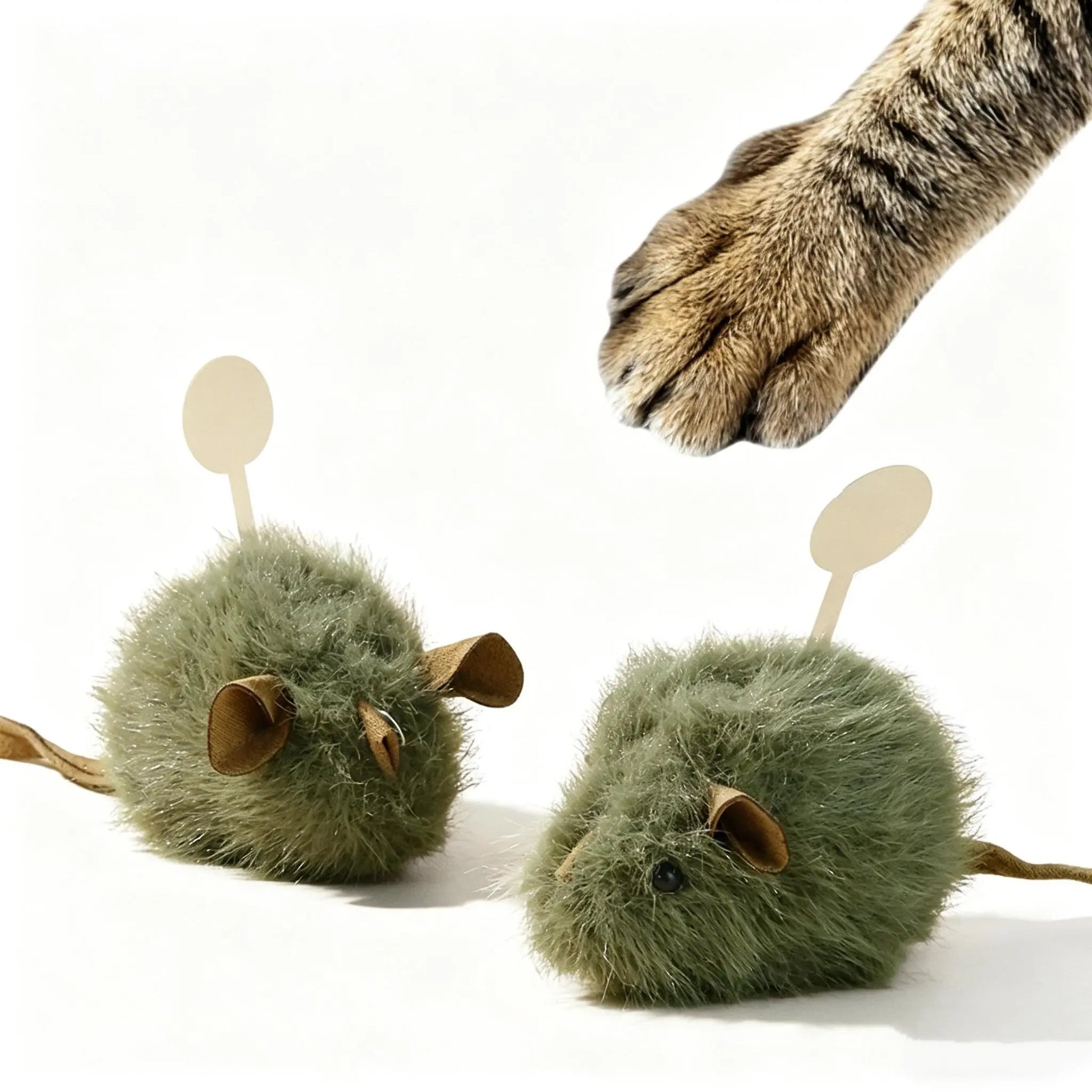 Cat Toy Interactive Plush Mouse Cat Toy Sound Mouse Toy Catnip Toy Bite Resistant Chew Toy for Cats Dogs Boredom Relief Pet Toy Gift
